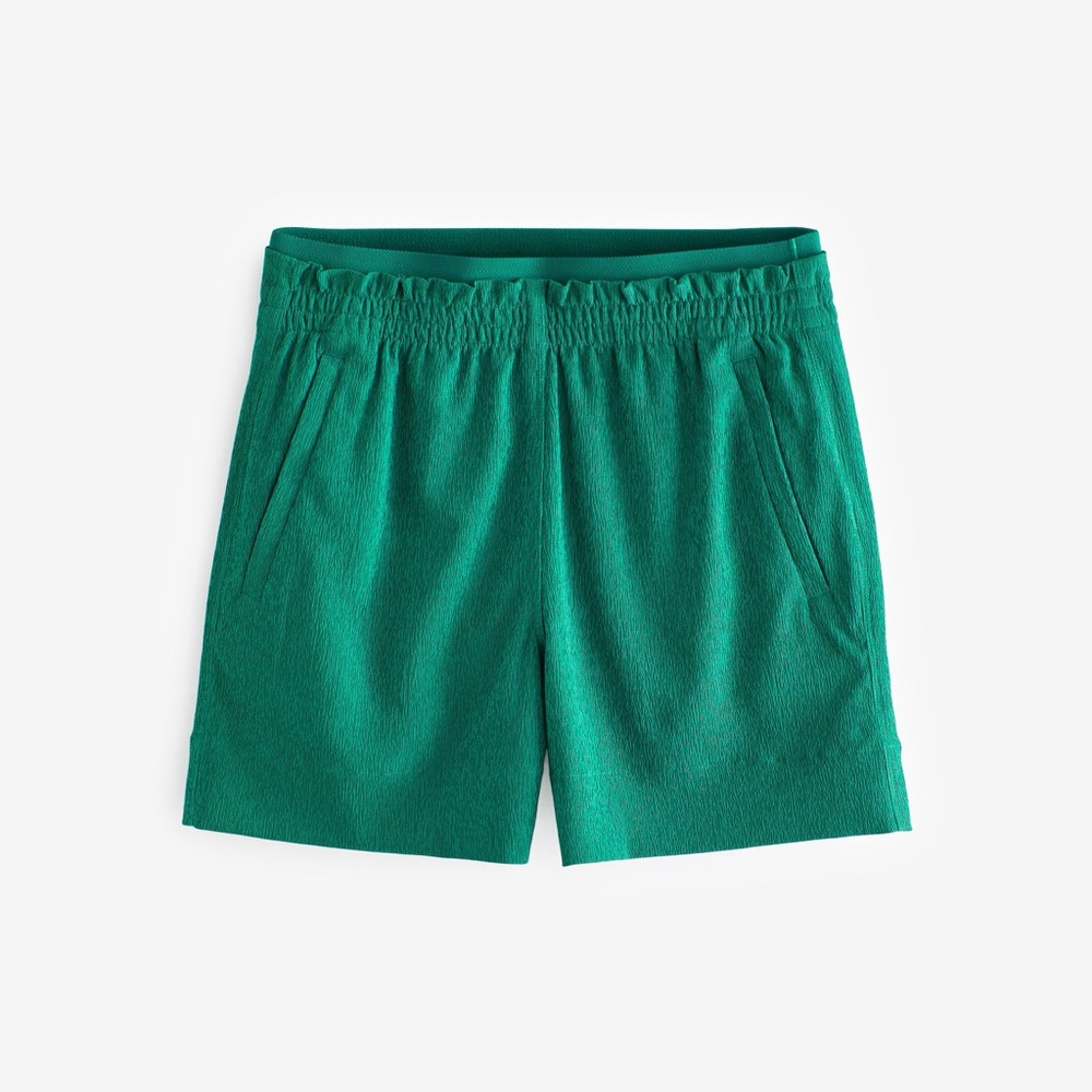 NWT Athleta Green Echo Shorts Size 16 Plus Size Athletic Shorts Workout